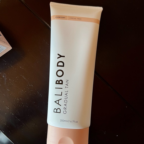 Bali Body Gradual Self tanning set - Picture 3 of 5